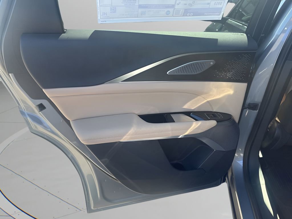 New 2026 Cadillac Lyriq Signature Luxury w/ Nappa Leather Package image 35