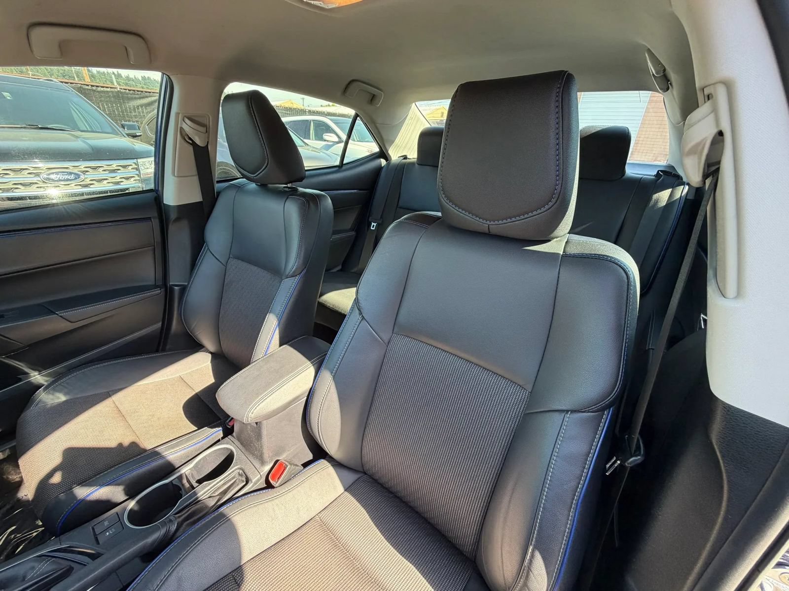 Used 2017 Toyota Corolla SE w/ Body Protection Package FWD image 23