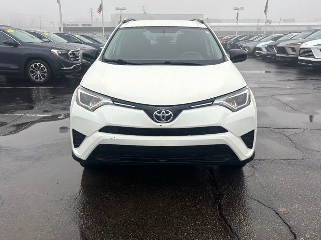 Used 2016 Toyota RAV4 LE image 2