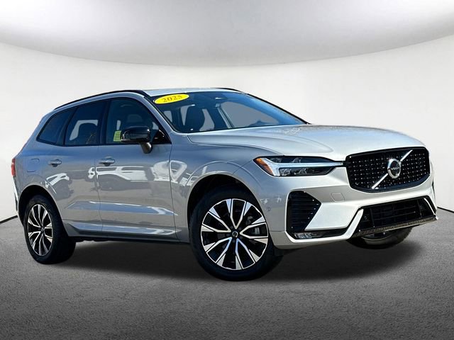 Used 2025 Volvo XC60 B5 Plus image 2