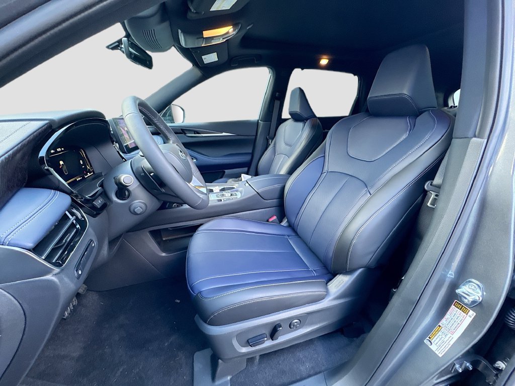 Certified 2026 INFINITI QX60 Sport w/ Dark Cargo Package AWD/4WD image 23