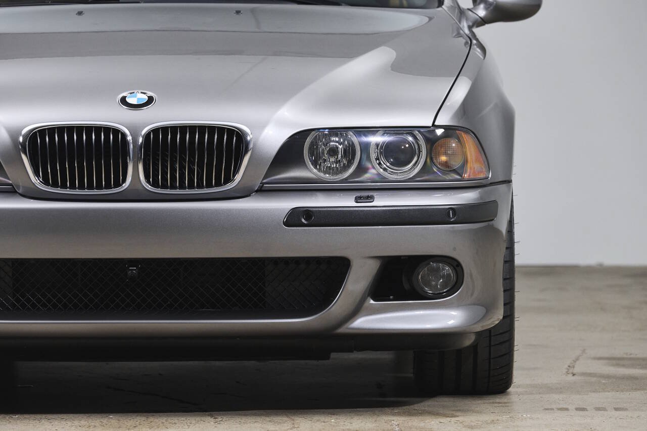 Used 2003 BMW M5 RWD image 14