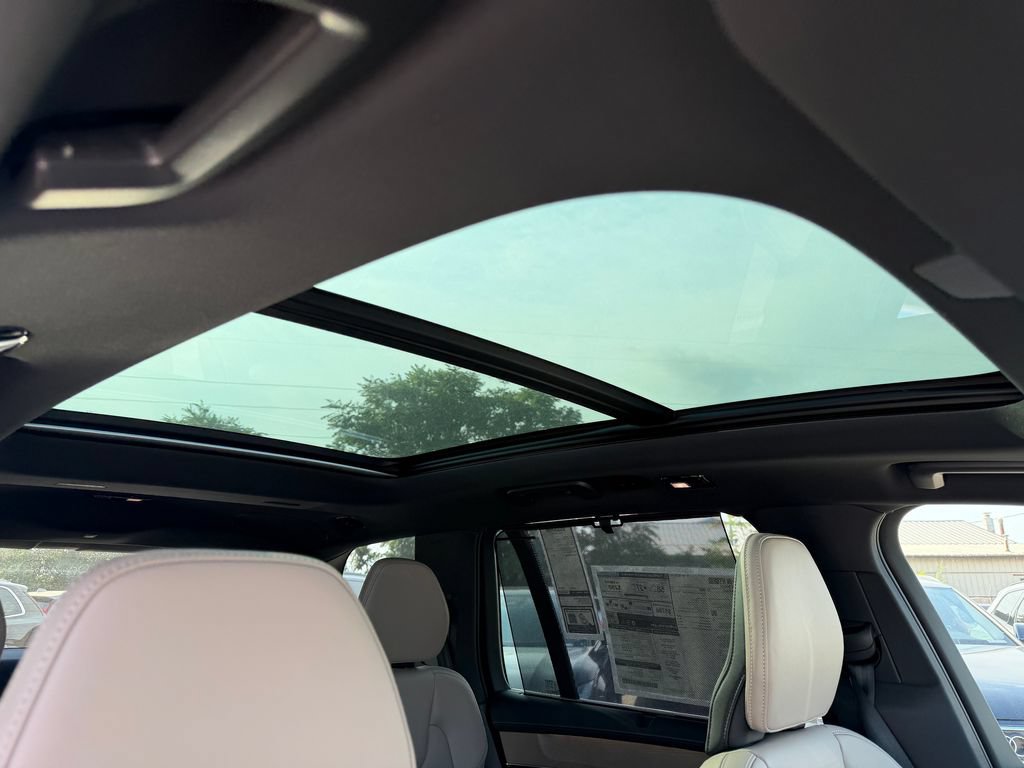 New 2026 Volvo XC90 T8 Ultra w/ Protection Package Premier AWD/4WD image 10