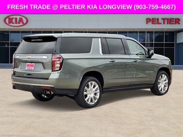 Used 2023 Chevrolet Suburban High Country image 4