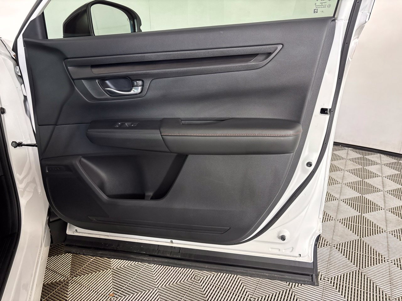 Used 2025 Honda CR-V Sport image 29