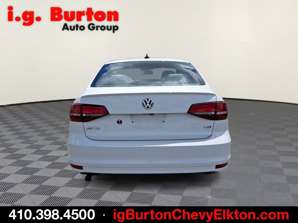Used 2017 Volkswagen Jetta Sport FWD image 5