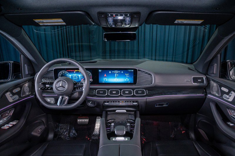 New 2026 Mercedes-Benz GLS 580 4MATIC image 14