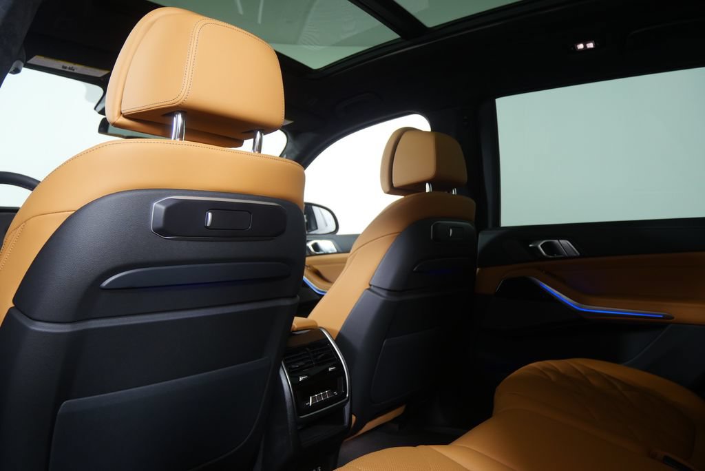 New 2026 BMW X7 M60i AWD/4WD image 18