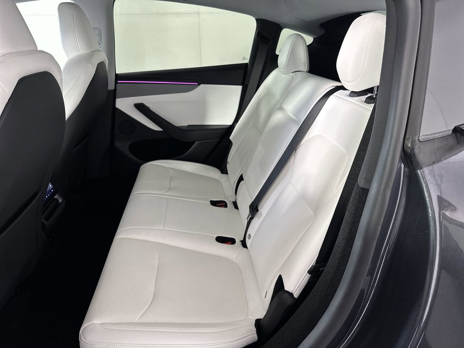 Used 2026 Tesla Model Y 2WD image 23