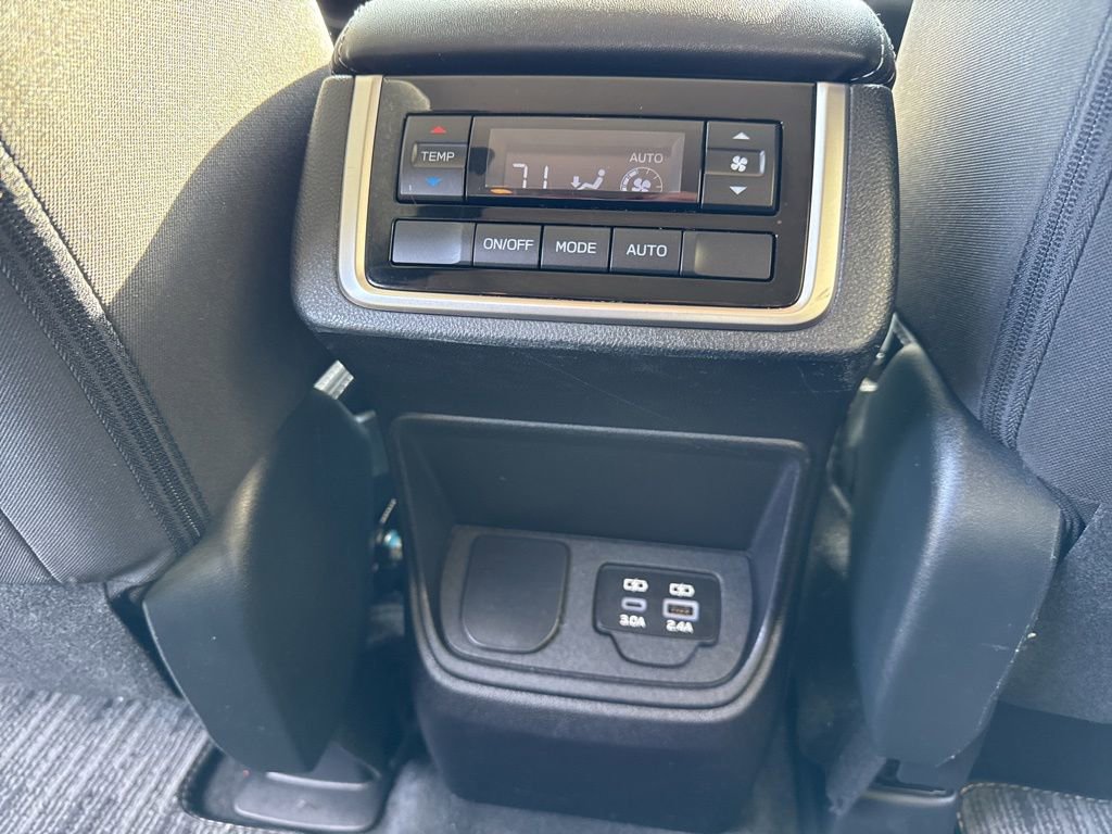 Used 2023 Subaru Ascent Premium w/ Convenience Package image 19
