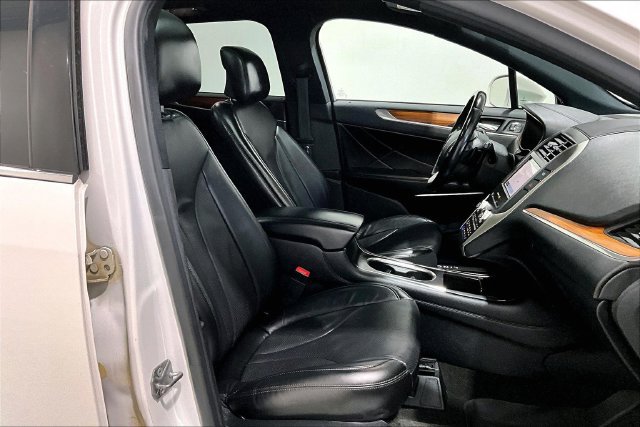 Used 2019 Lincoln MKC Reserve AWD/4WD image 36