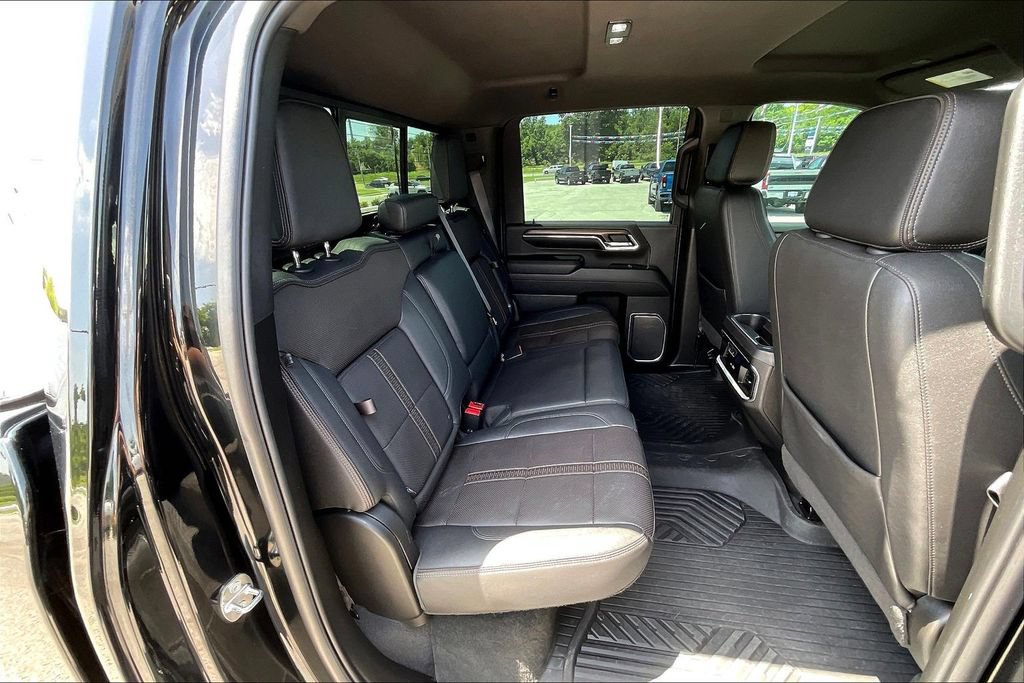 Used 2024 Chevrolet Silverado 2500 High Country AWD/4WD image 24