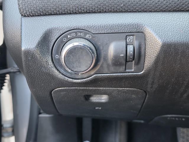Used 2016 Chevrolet Cruze LT FWD image 16