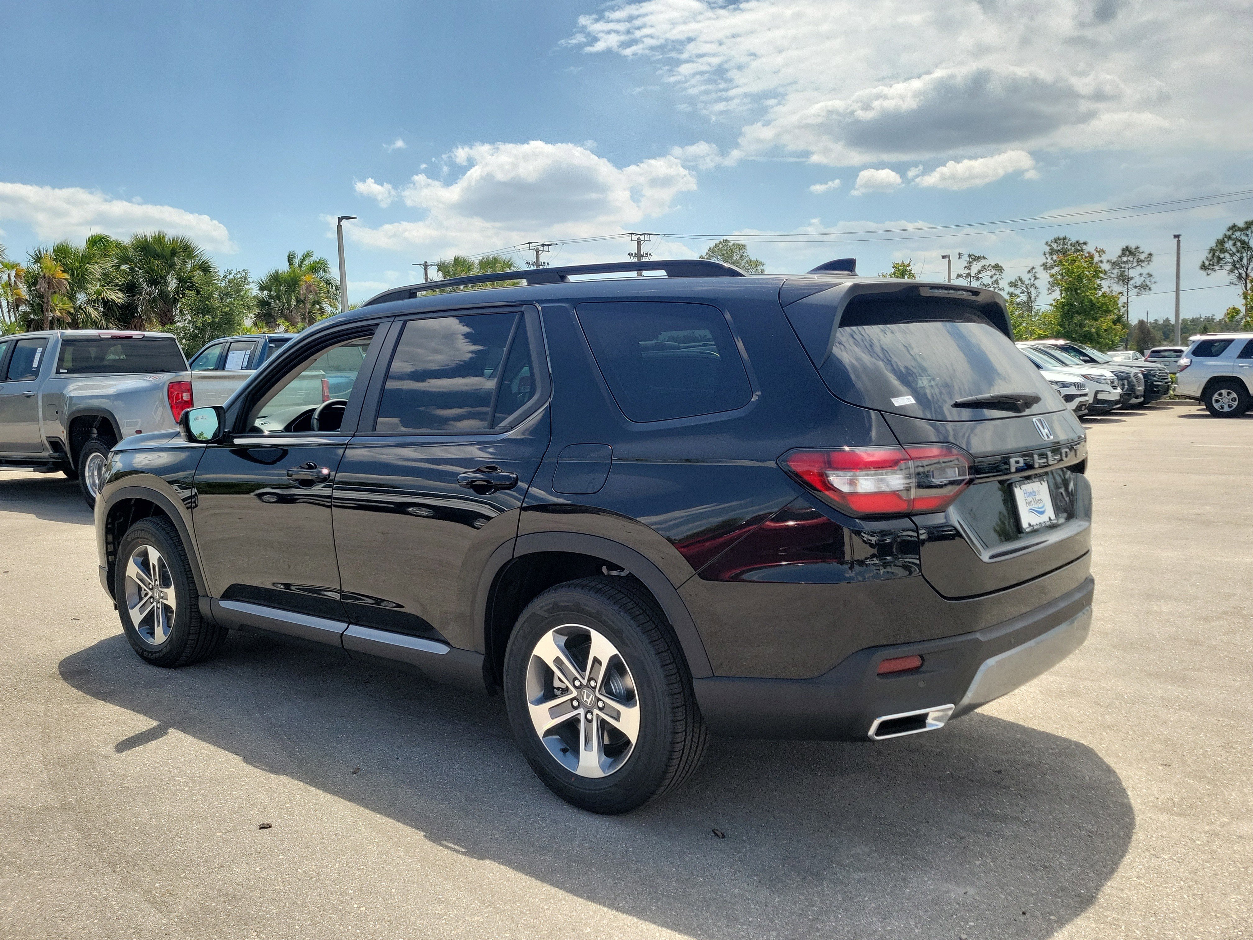 New 2026 Honda Pilot EX-L image 5