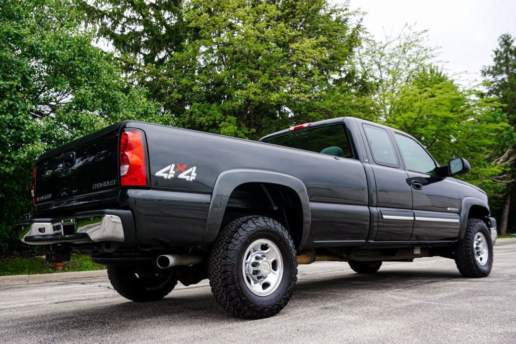 Used 2004 Chevrolet Silverado 2500 LS AWD/4WD image 7