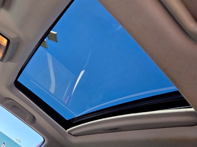 Used 2023 Toyota 4Runner SR5 Premium w/ Moonroof Package RWD image 17
