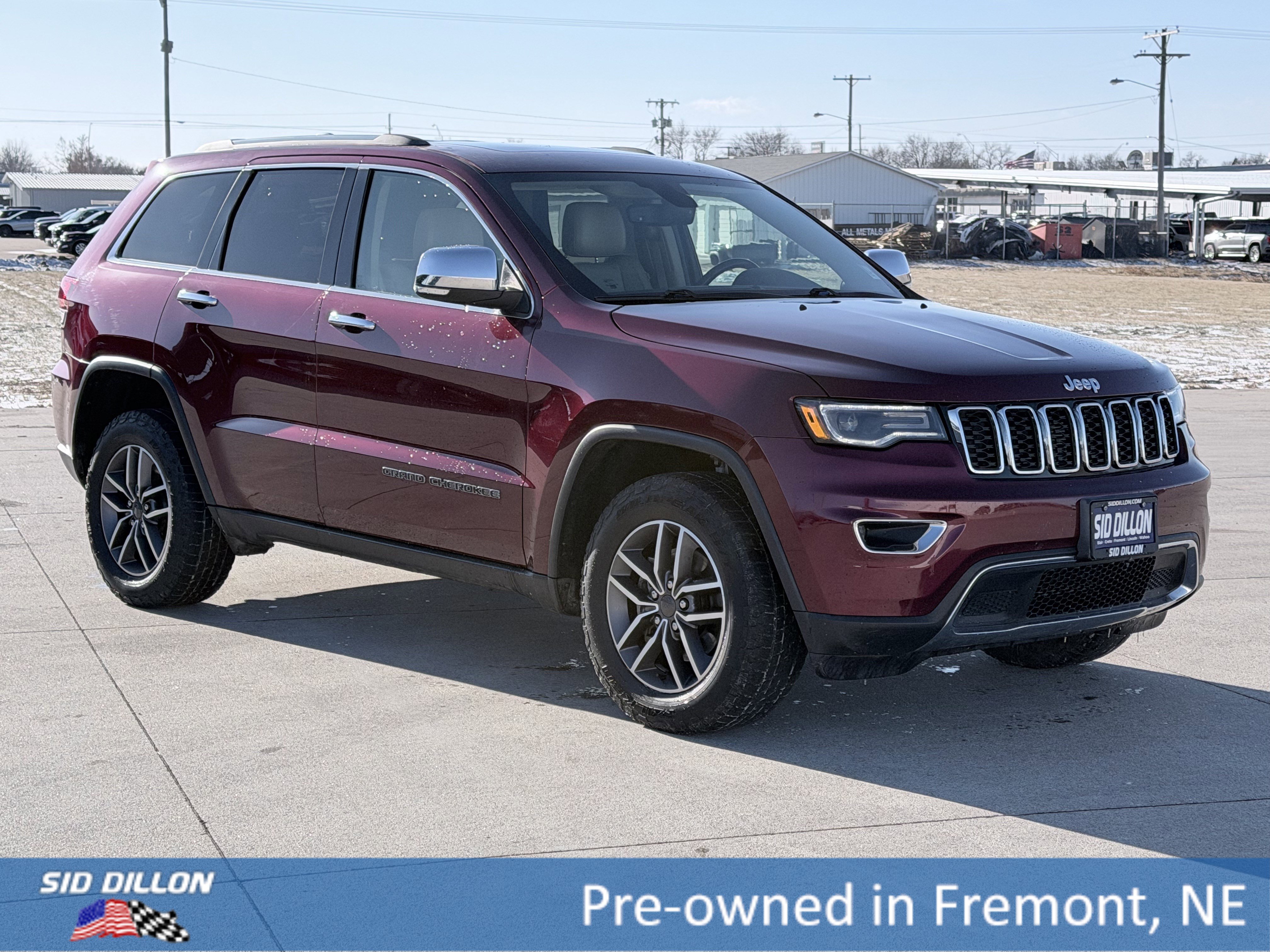 Used 2020 Jeep Grand Cherokee Limited w/ Premium Lighting Group image 2