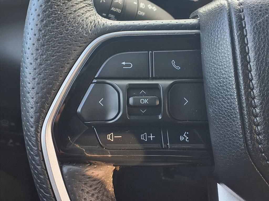 Used 2024 Toyota Sequoia Platinum image 14