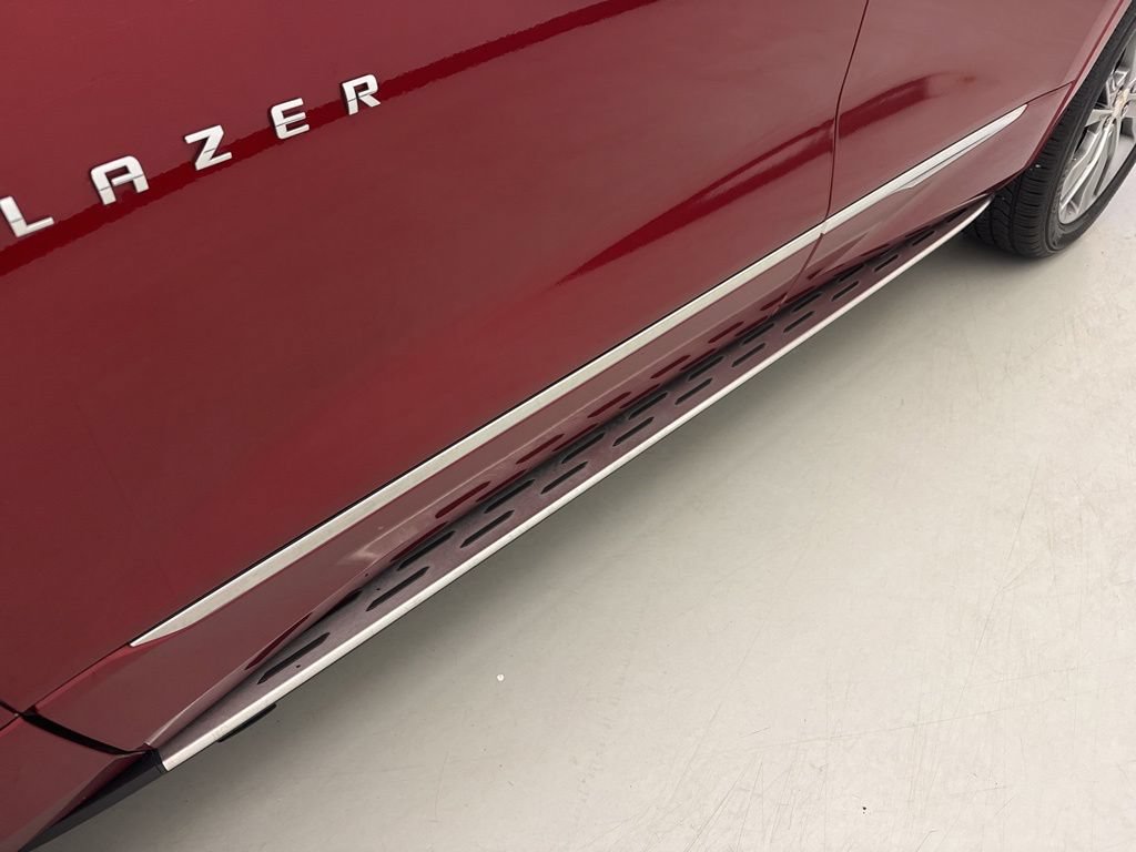 Used 2019 Chevrolet Blazer Premier w/ Sun and Wheels Package AWD/4WD image 21