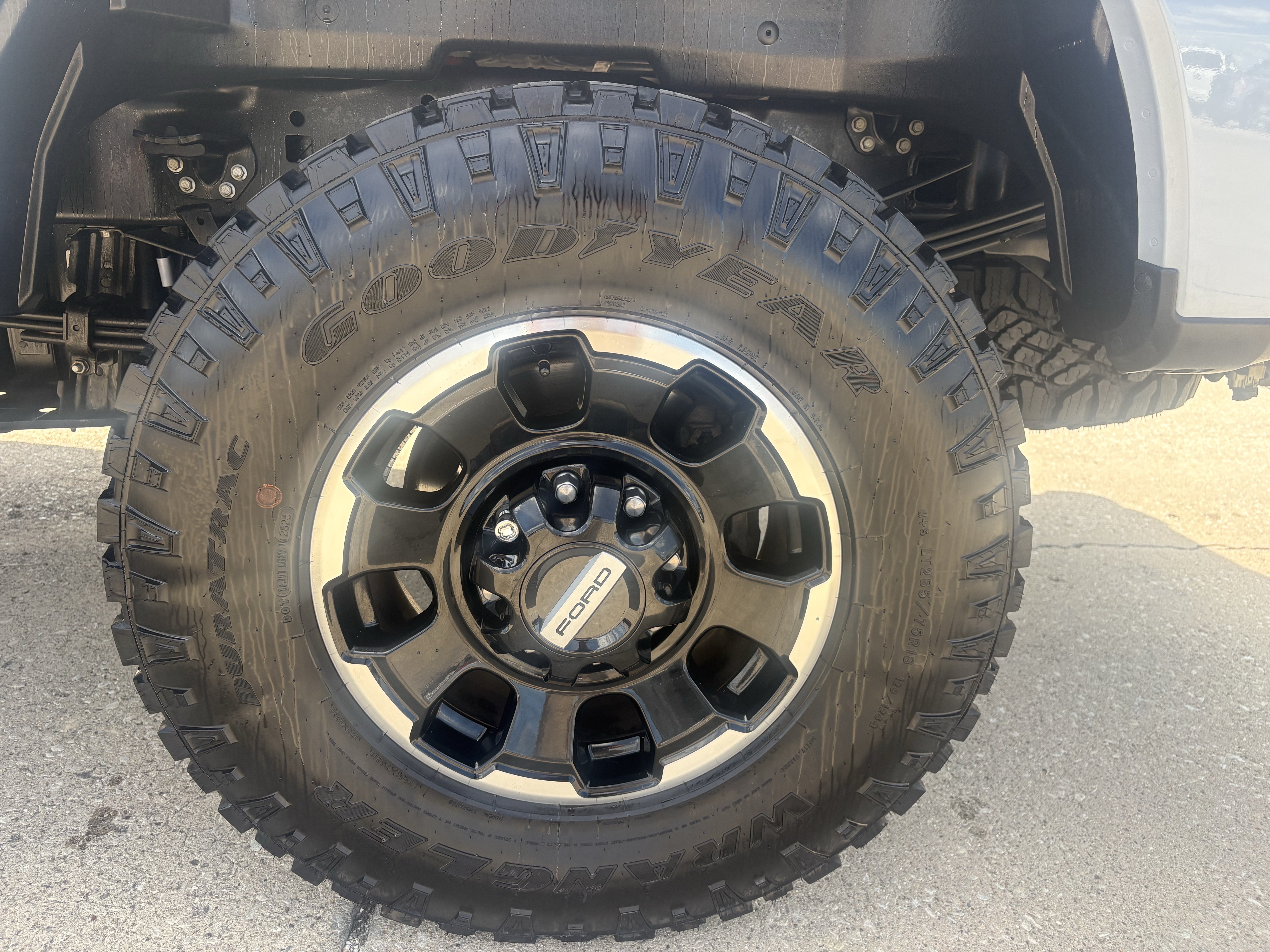 Used 2026 Ford F250 Lariat w/ Tremor Off-Road Package AWD/4WD image 10