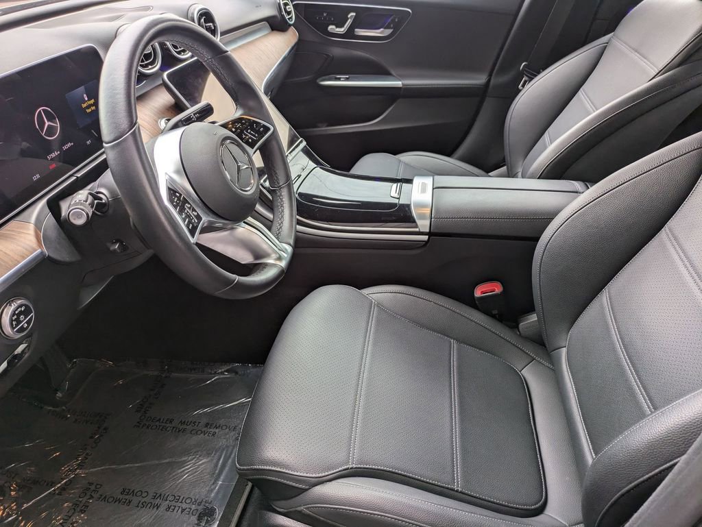 Used 2025 Mercedes-Benz C 300 4MATIC Sedan image 23