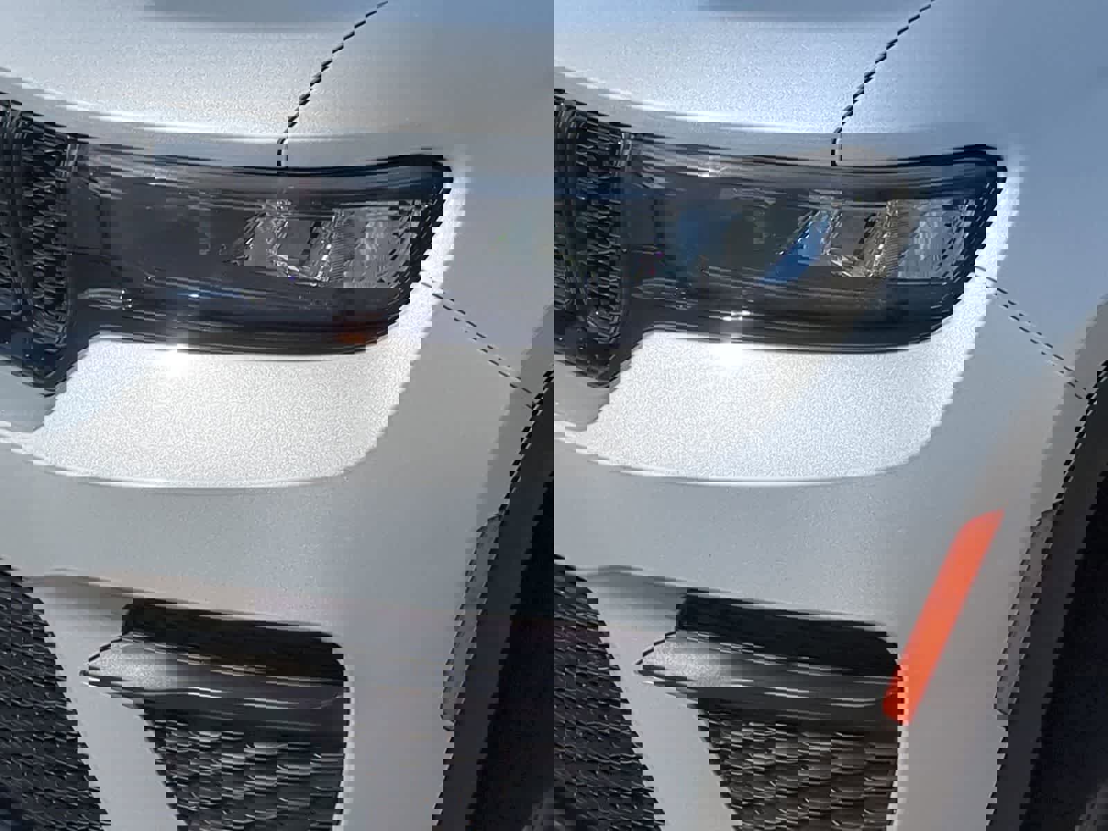 Used 2023 Jeep Grand Cherokee Altitude image 11