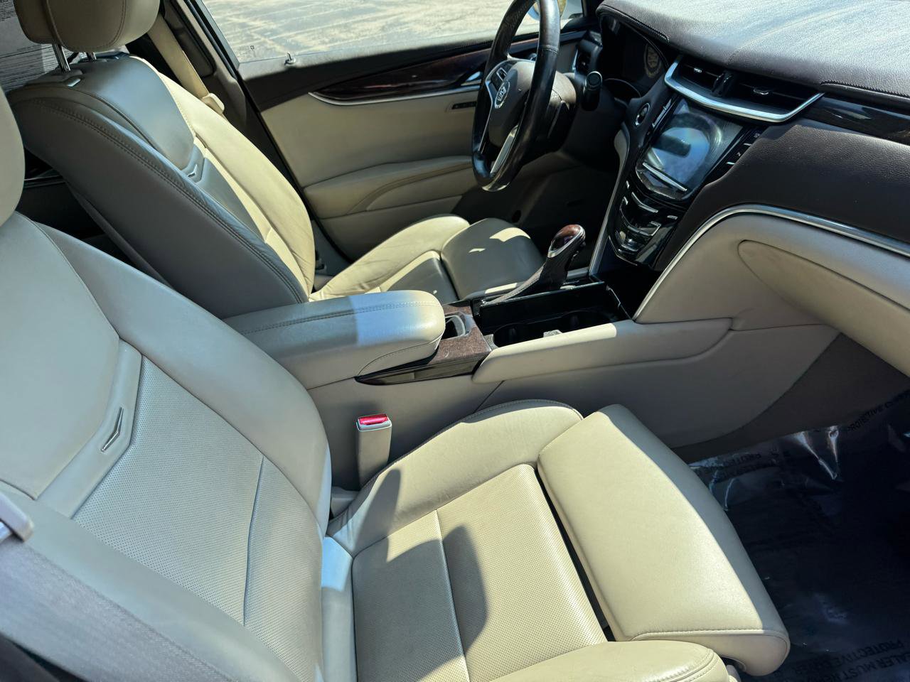 Used 2014 Cadillac XTS Premium image 32