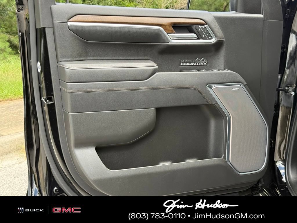 Certified 2025 Chevrolet Silverado 1500 High Country w/ High Country Premium Package AWD/4WD image 19