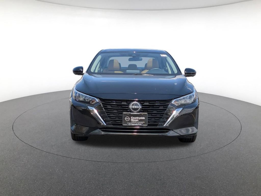 Used 2025 Nissan Sentra SV w/ SV Premium Package FWD image 2