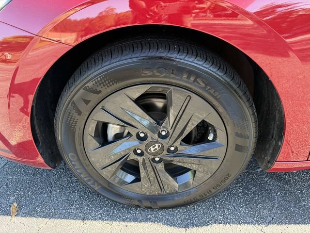 Used 2022 Hyundai Elantra SEL FWD image 43