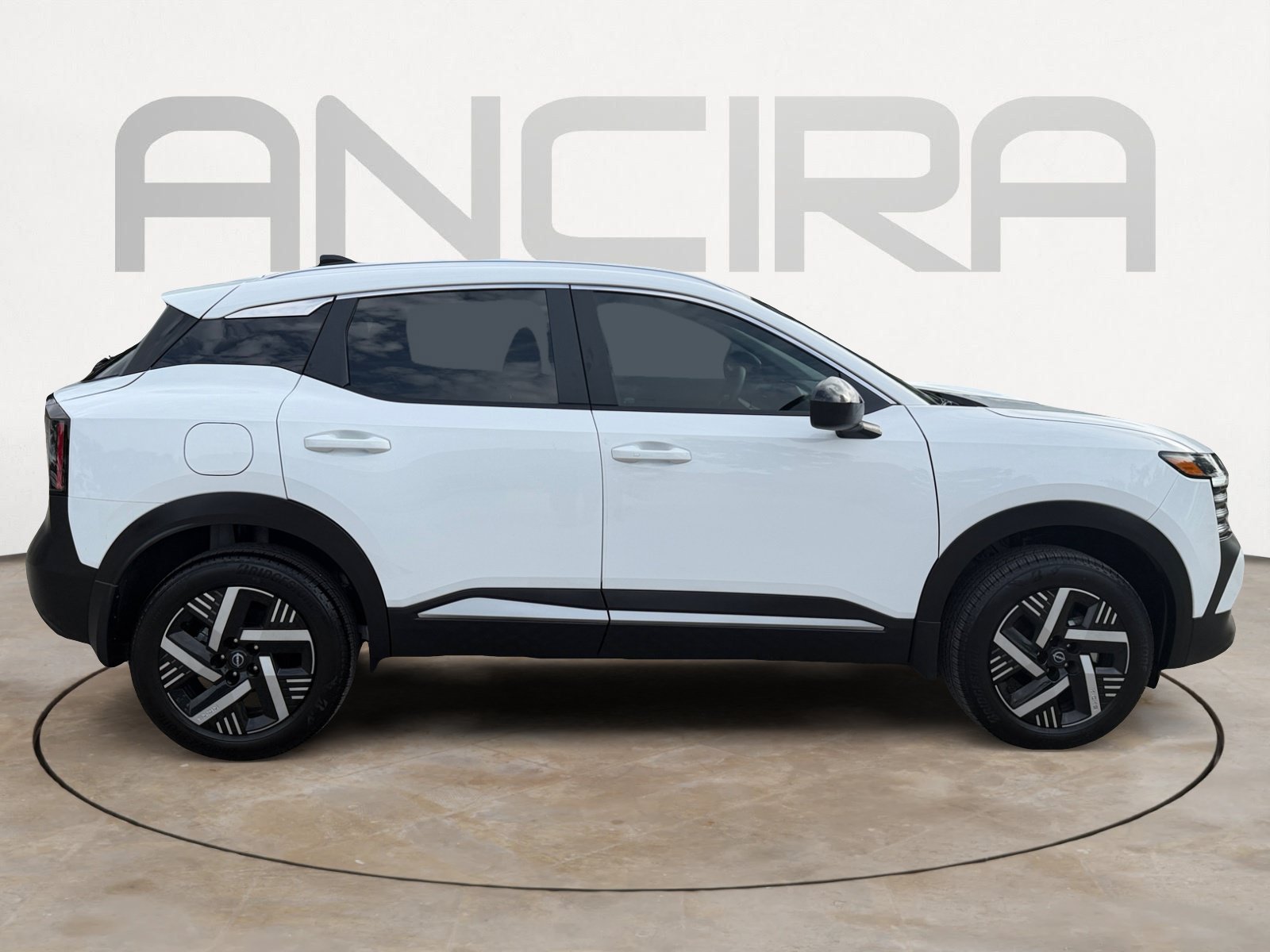 Used 2026 Nissan Kicks SV w/ SV Premium Package FWD image 13