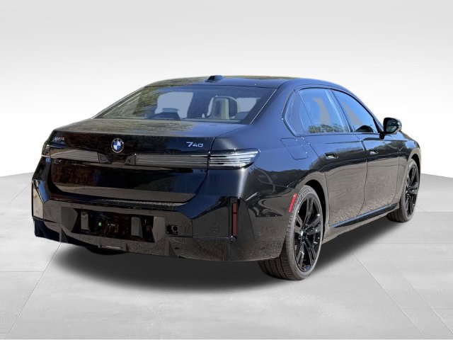 New 2027 BMW 740i xDrive w/ Executive Package AWD/4WD image 4