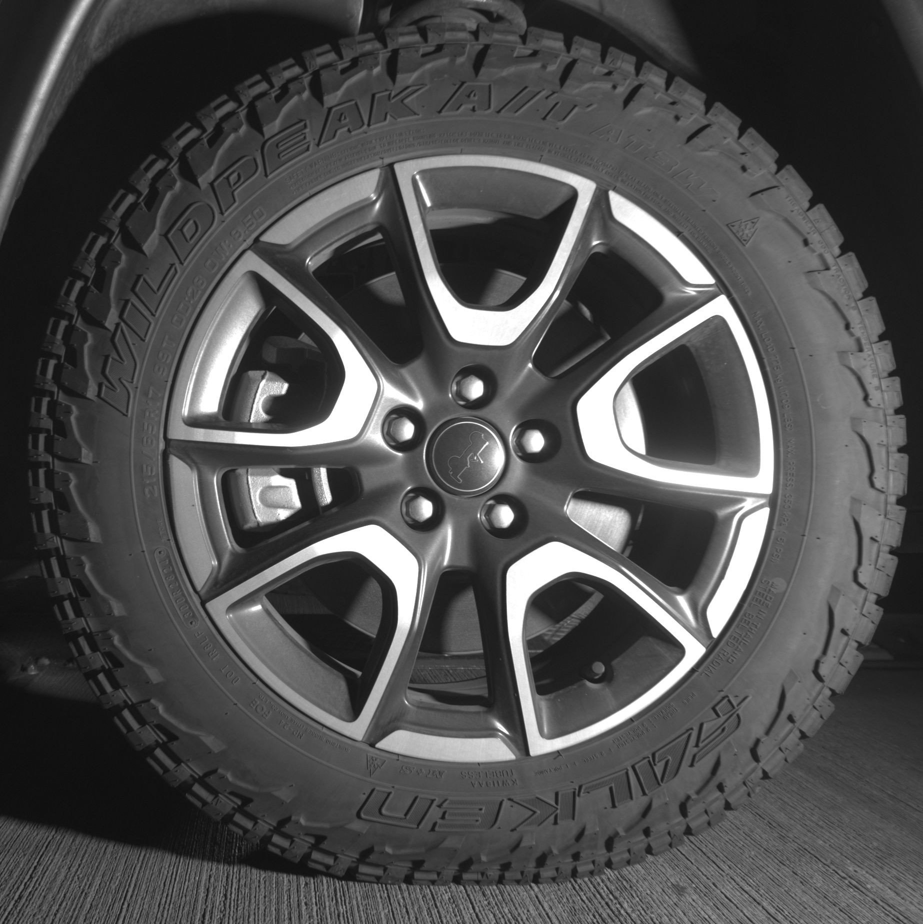 Used 2025 Jeep Compass Trailhawk AWD/4WD image 12