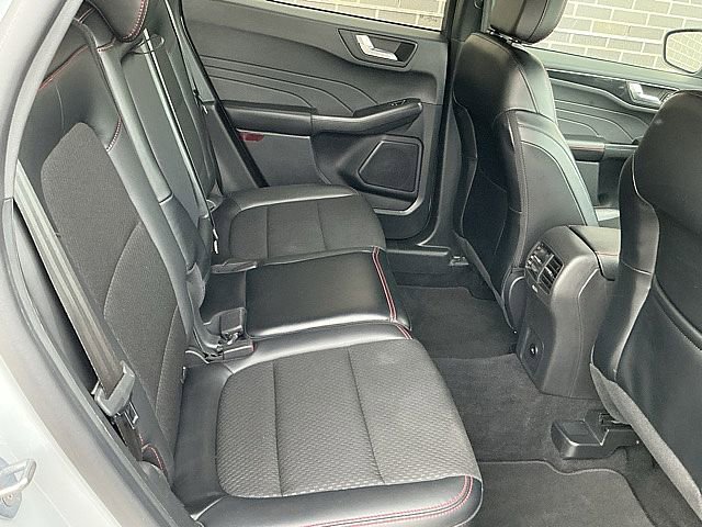 Used 2025 Ford Escape ST-Line image 19