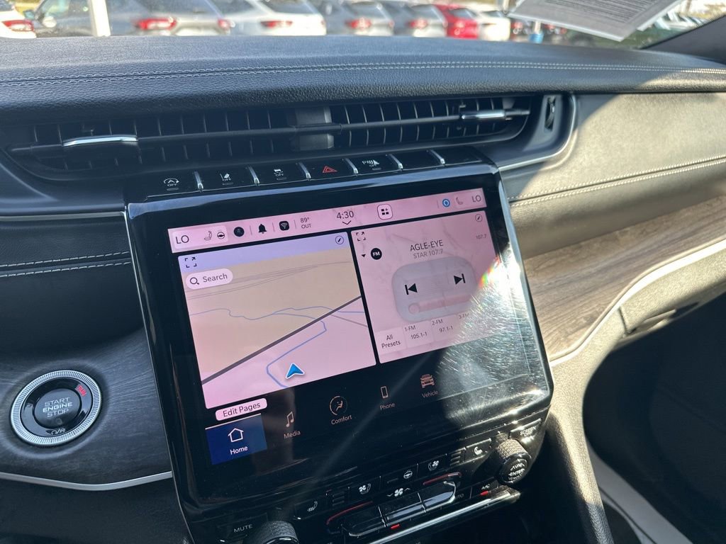 Used 2024 Jeep Grand Cherokee L Limited w/ Luxury Tech Group II image 21