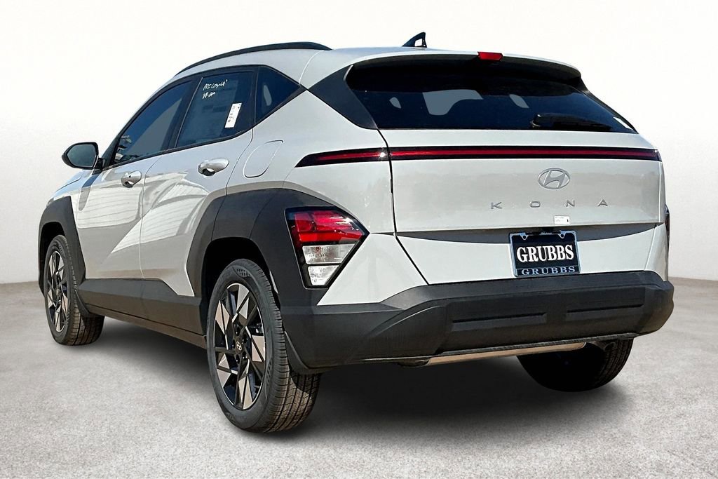 Used 2025 Hyundai Kona SEL image 5