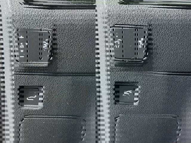 New 2025 Kia K5 LXS image 10