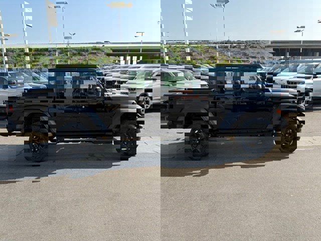 New 2026 Jeep Gladiator Sport image 8