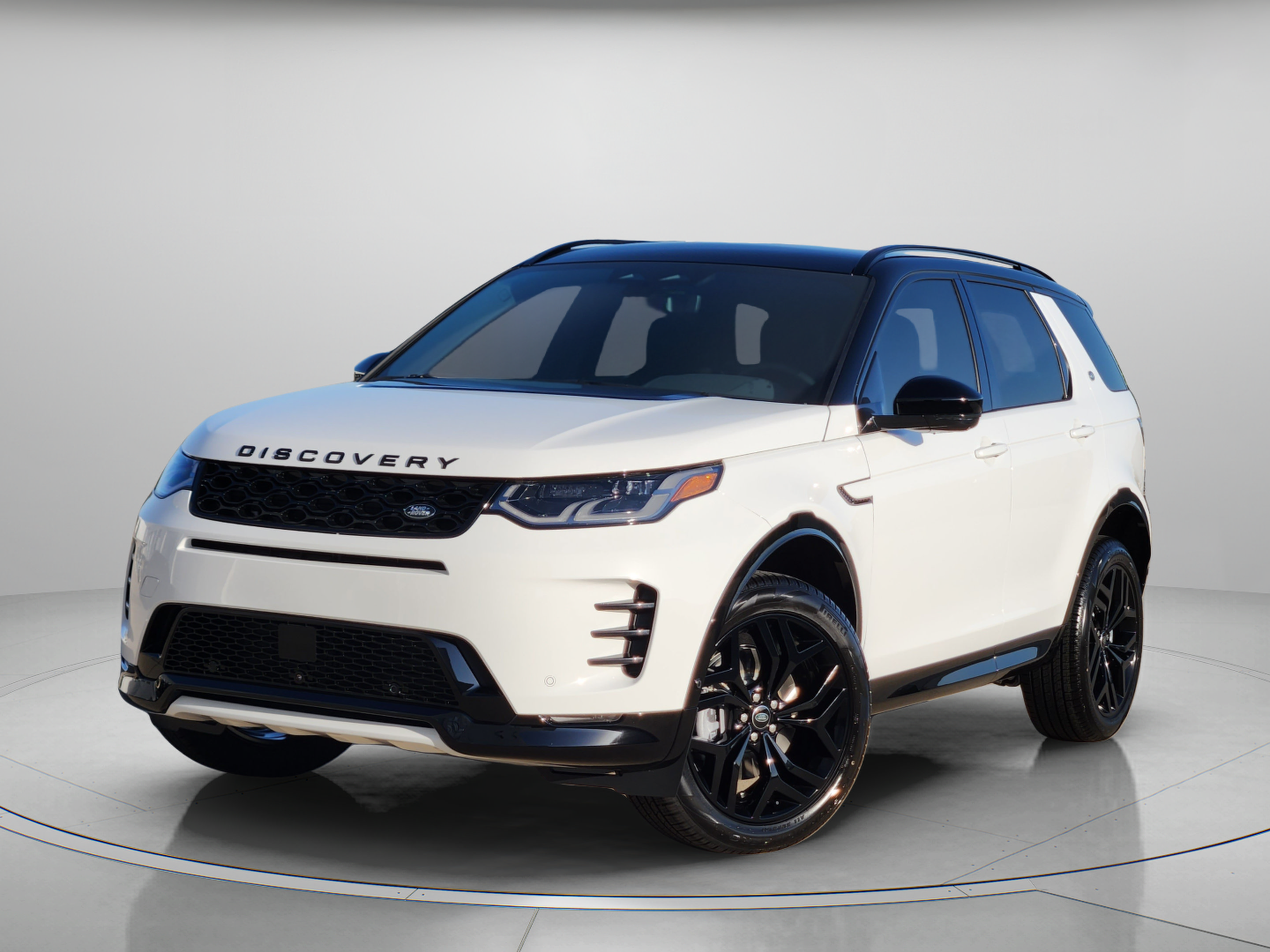 New 2026 Land Rover Discovery Sport Landmark AWD/4WD image 1