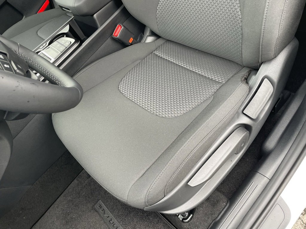 New 2026 Kia Sportage LX image 24