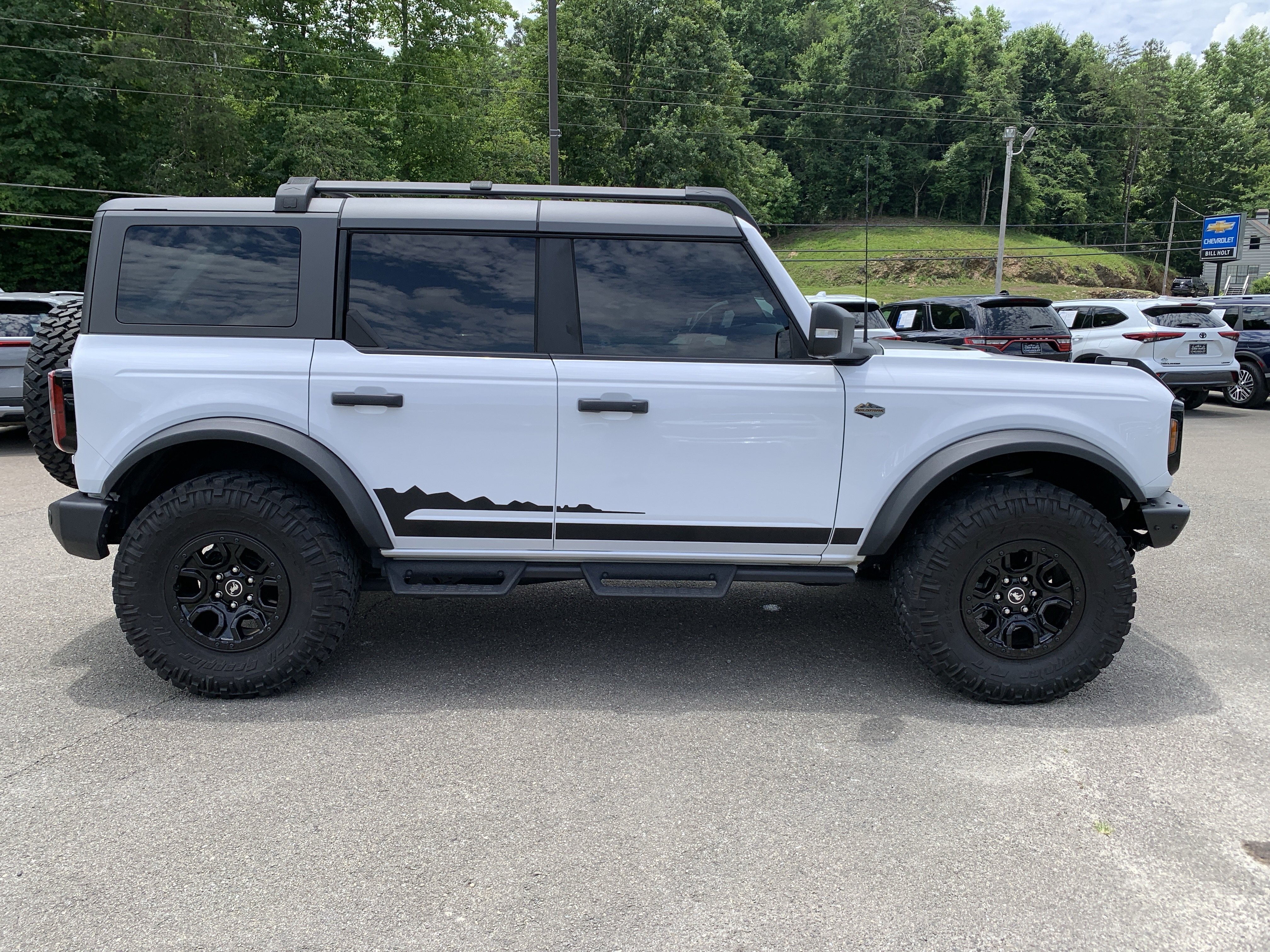 Used 2023 Ford Bronco Wildtrak AWD/4WD image 2