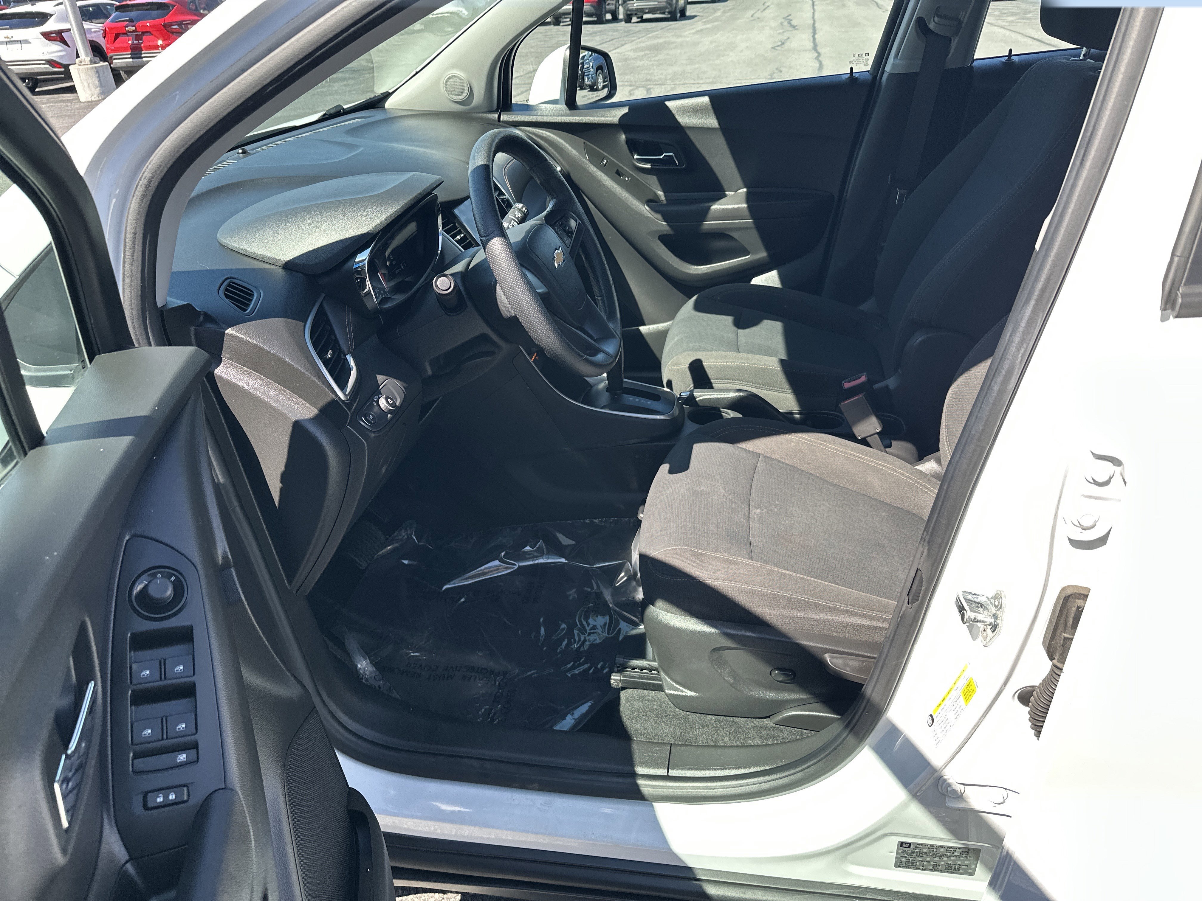 Certified 2020 Chevrolet Trax LS AWD/4WD image 8