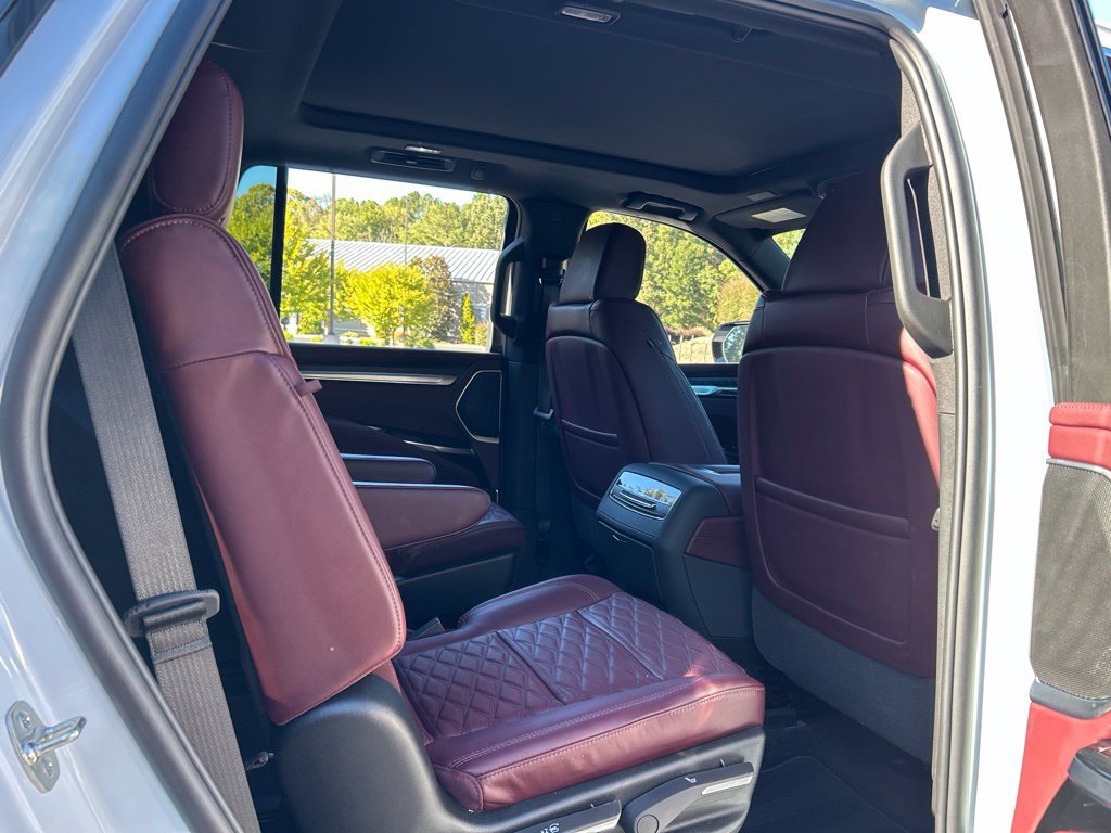 Used 2026 Cadillac Escalade Luxury w/ Touring Package AWD/4WD image 48