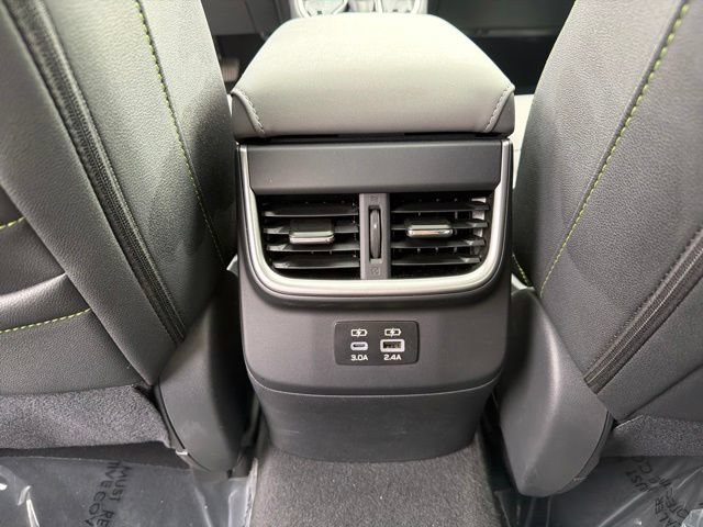 Used 2025 Subaru Outback Onyx Edition AWD/4WD image 30