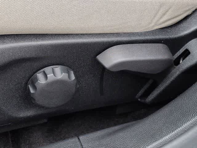 Used 2018 Ford Fusion S image 17