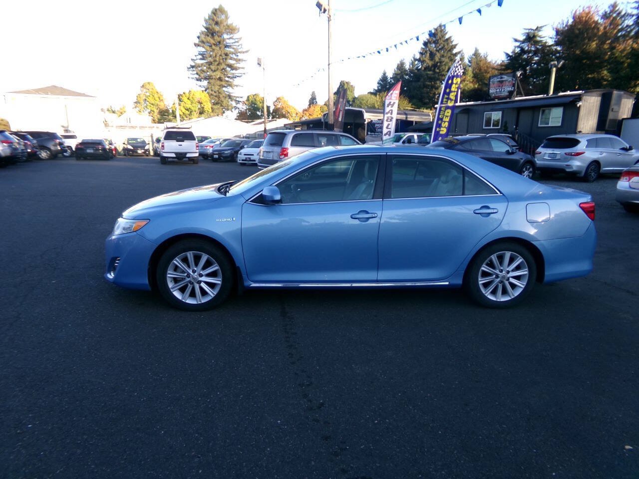 Used 2012 Toyota Camry XLE w/ Leather Pkg FWD image 9