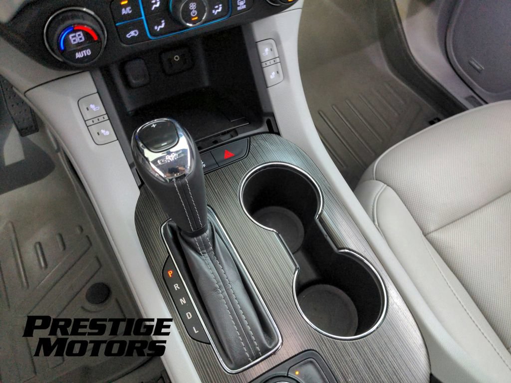 Used 2017 GMC Acadia SLT FWD image 19