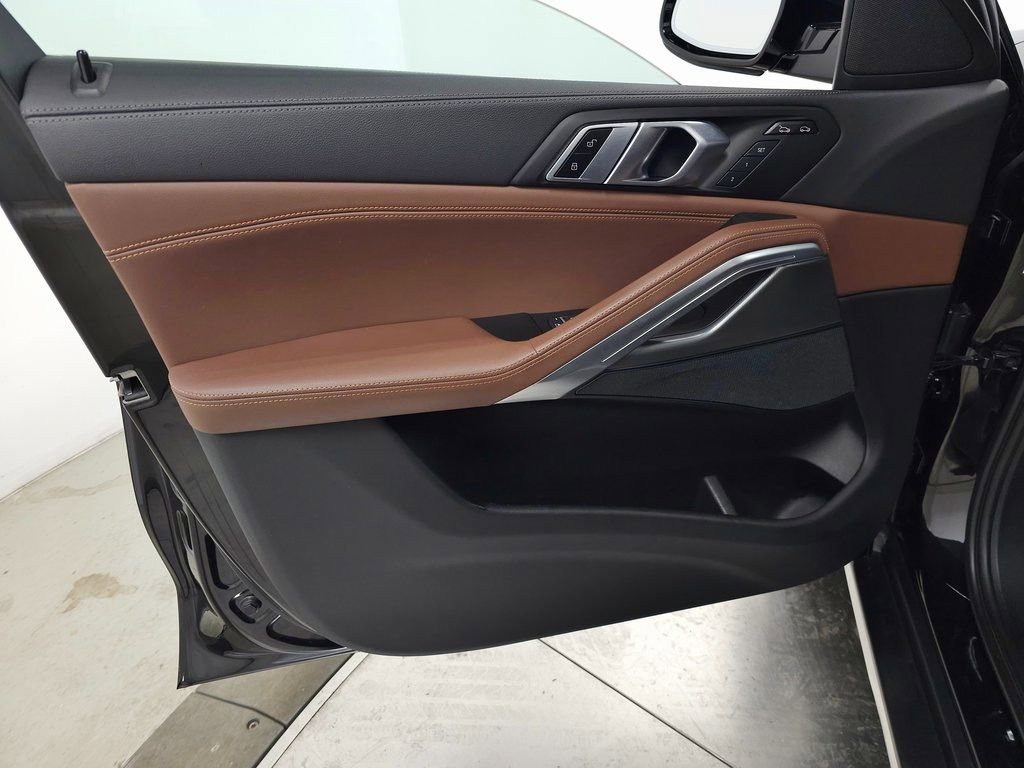 Used 2023 BMW X6 xDrive40i image 16