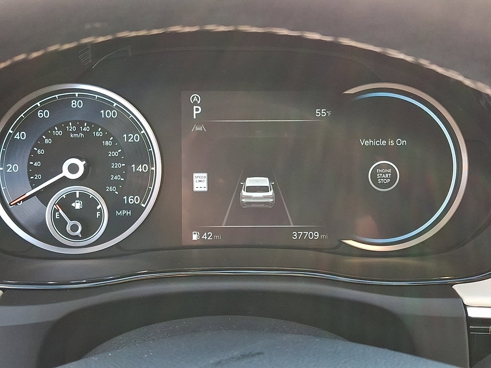 Certified 2023 Genesis GV70 2.5T w/ Select Package AWD/4WD image 26