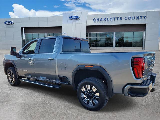 Used 2025 GMC Sierra 2500 Denali w/ Technology Package image 3